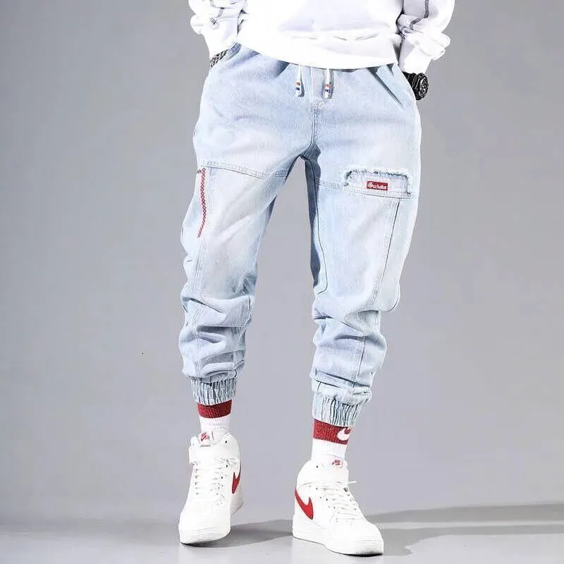 Streetwear Hip Hop Cargo Pants Mens Jeans Elastische baggy harembroek mannelijke sport joggers Koreaanse mode enkel Banded denim 240408