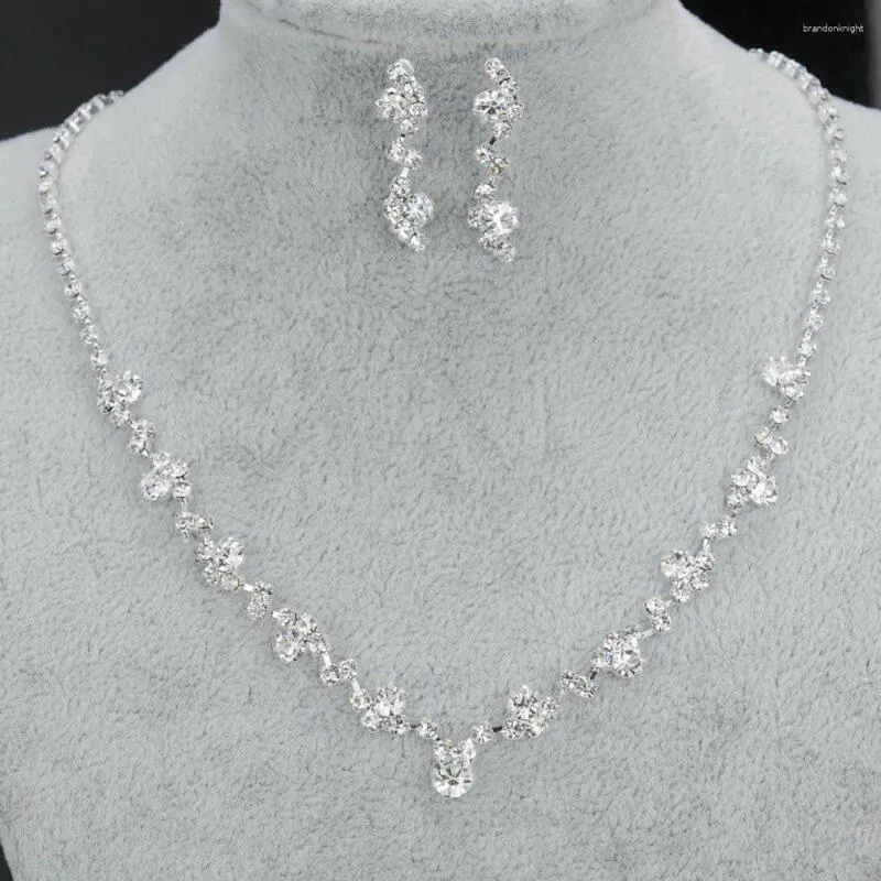 Halsbandörhängen Set 2024 Fatpig Creative Chic Sliver Plated Rhinestone Crystal Earring Women Lady Jewelry for Bride Wedding Bridal