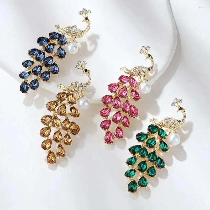 Brooches Luxury Peacock Brooch For Women Men Crystal Collar Pins Fashion Animal Pearl Rhinestone Banquet Daily Jewelry Accessories