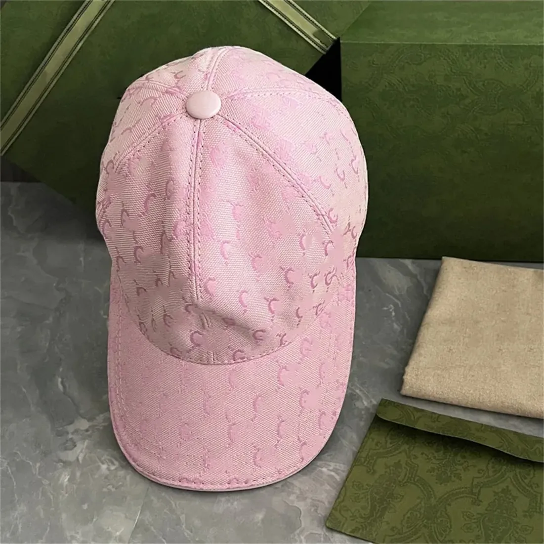 Nouveau concepteur de concepteurs classiques Caps de balle pour femmes Sports Golf CAP UNISEX Été extérieur des lettres de lettre ajusté Hip Hop Travel Sport I-7