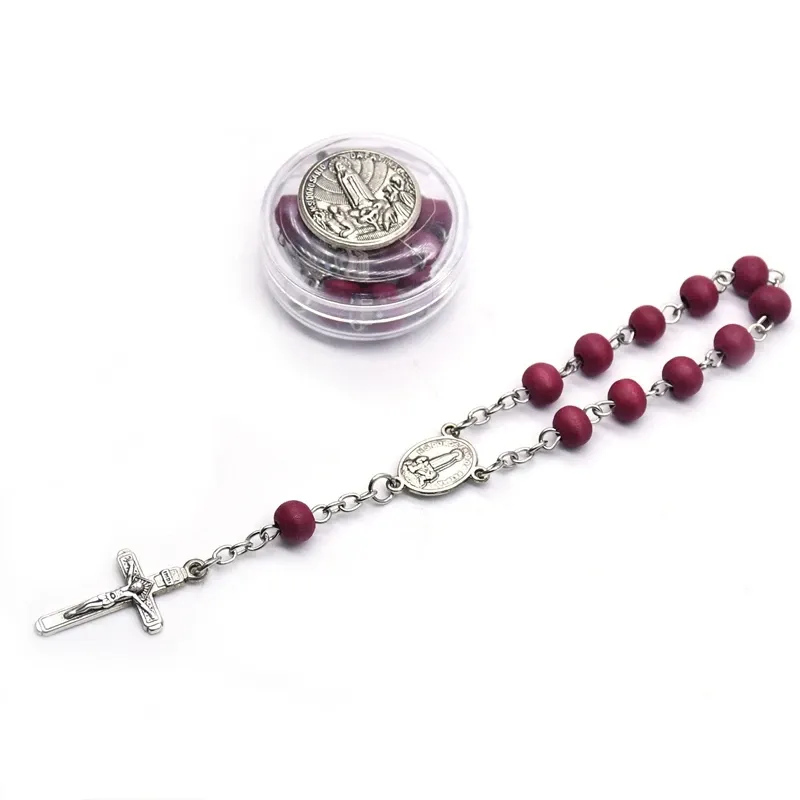 Strands Qigo Red Wood Perles Strand Cross Rosary Bracciale con regali di gioielli religiosi della chiesa in scatola