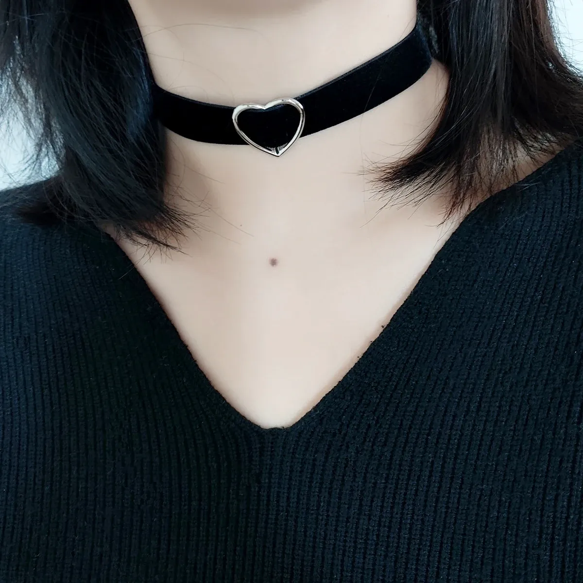 Halsband enkel vintage svart sammet med kärlek choker hals med krage hals ring choker halsband för kvinnor