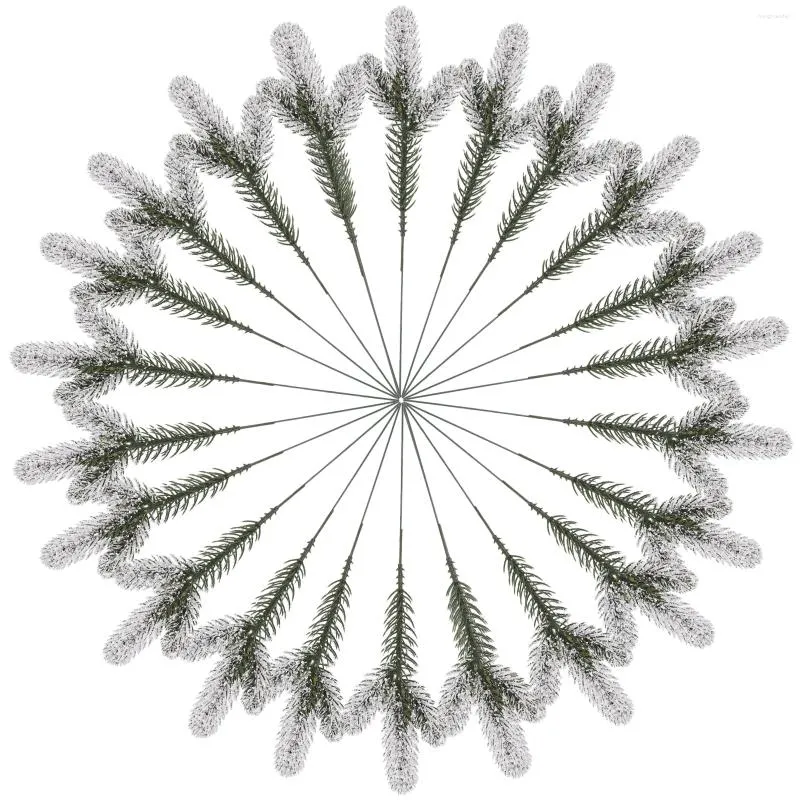 Dekorativa blommor 24 datorer konstgjorda tallgrenar falska nålplockar dekor tredimensionell plast