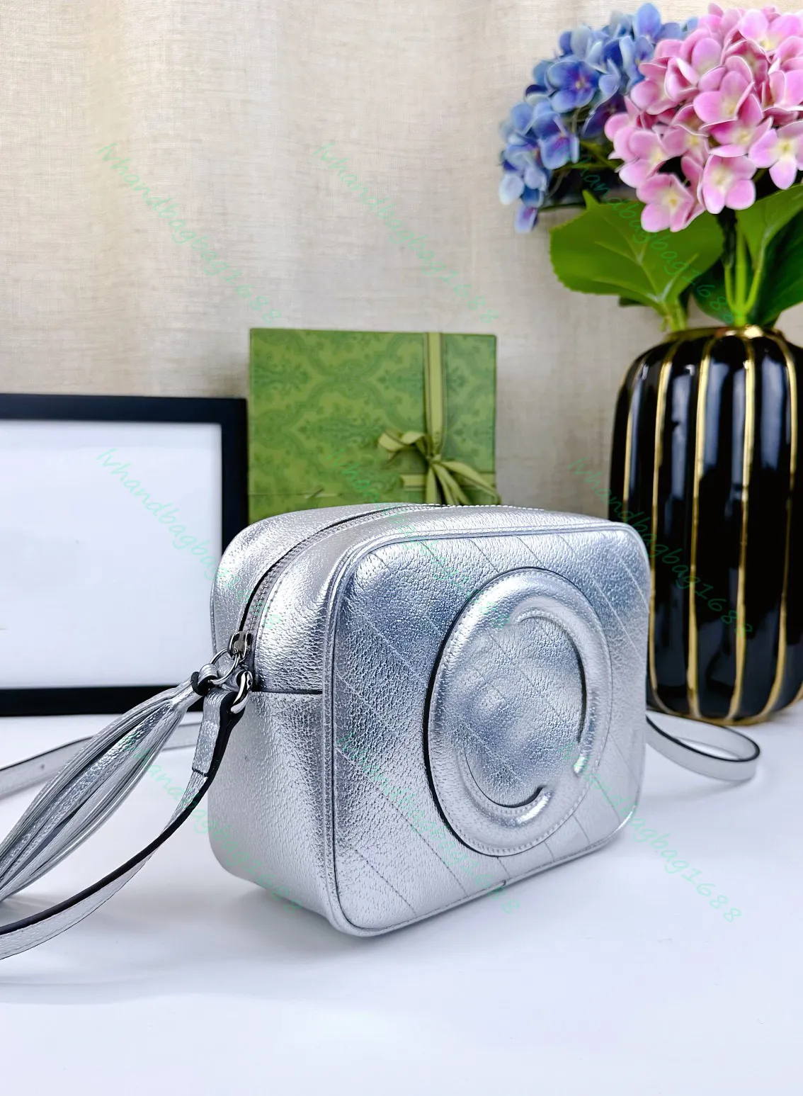 2024 Women Camera Bag Blondie Series Blondie Piccola spalla Bags Crossbody Designer Cowhide Messenger Disco Portafoglio Lady Square Schere Square Borses Dhgate Sacoche 742360