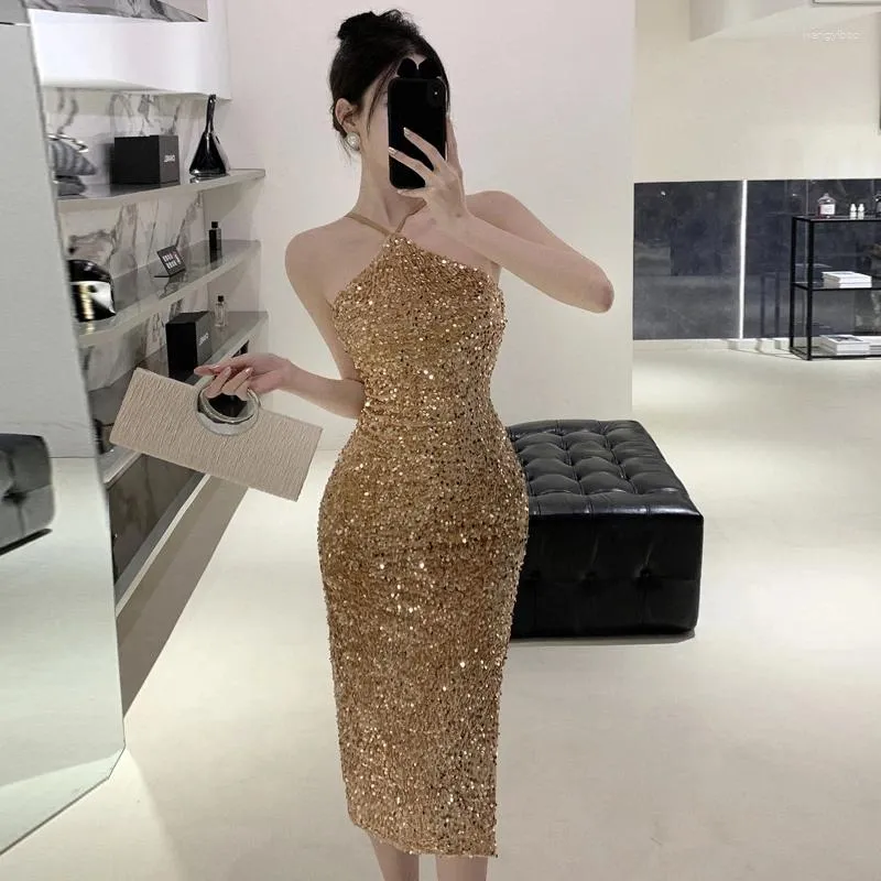 Casual Dresses Sexy Off Shoulder Sleeveless Slim Mini Party Dress Ladies Elegant Sequin Shiny Halter Summer Women Fashion Bag Hip