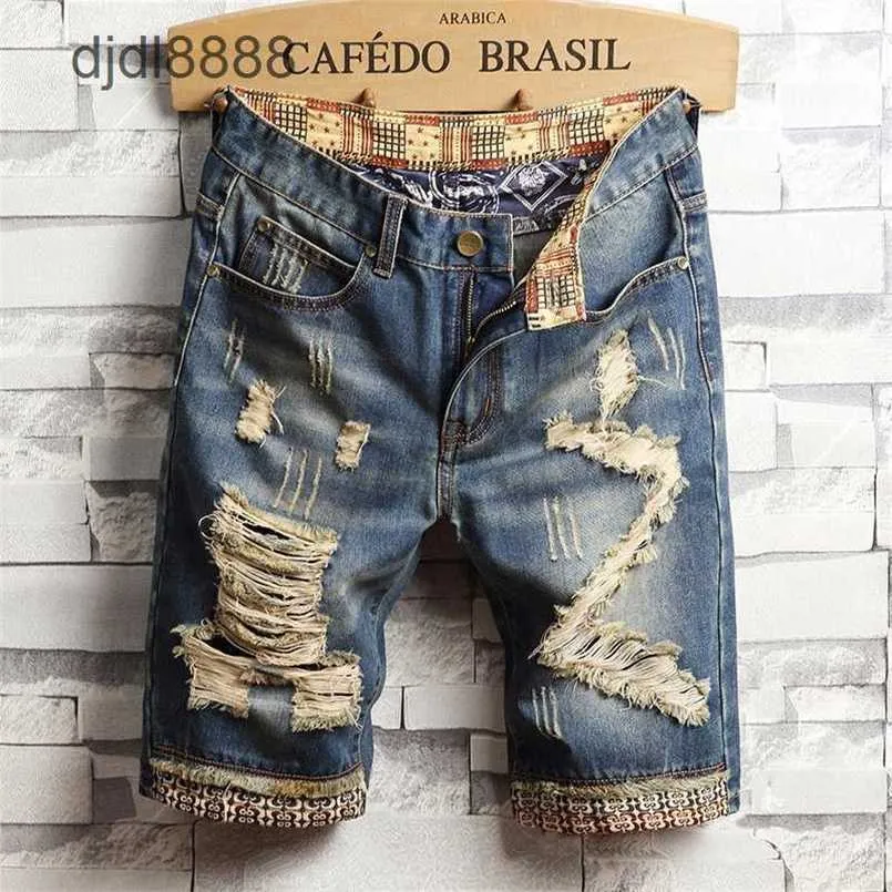 2024 Sumpi estivi Shorts perforato Shorts Versatile Versatile versione coreana di Pantaloni di denim casual a cinque punti Trendy