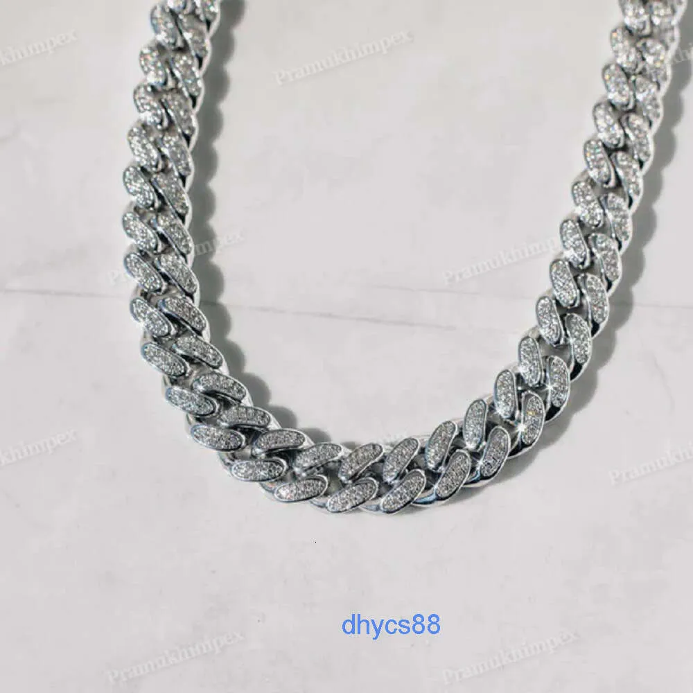 Vendre à chaud Hip Hop Round Coup Moisanite Chaîne cubaine Collier en or blanc glacé pour hommes Charme Diamond Bijoux personnalisé en gros