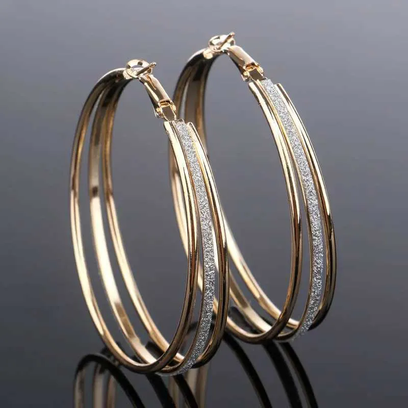 Charm 1Pair Classic Round Big Hoop aring ropen Round Circle Circle Hoop Hoop ropring أقراط كبيرة الحجم للنساء مجوهرات الأزياء Y240423