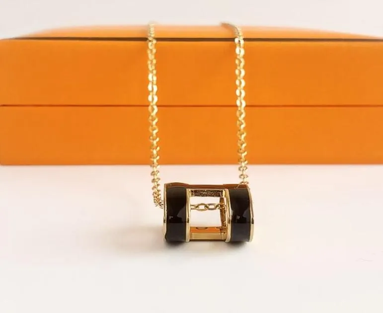 Designer classico di lusso H collane a pendente Donne 18k oro collana Design di lusso Gioielli Gifts a colori9223900