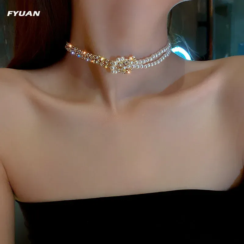 Colliers Fyuan Korean Style Pearl Crystal Choker Colliers pour femmes Colliers en strass à chaîne courte Bijoux