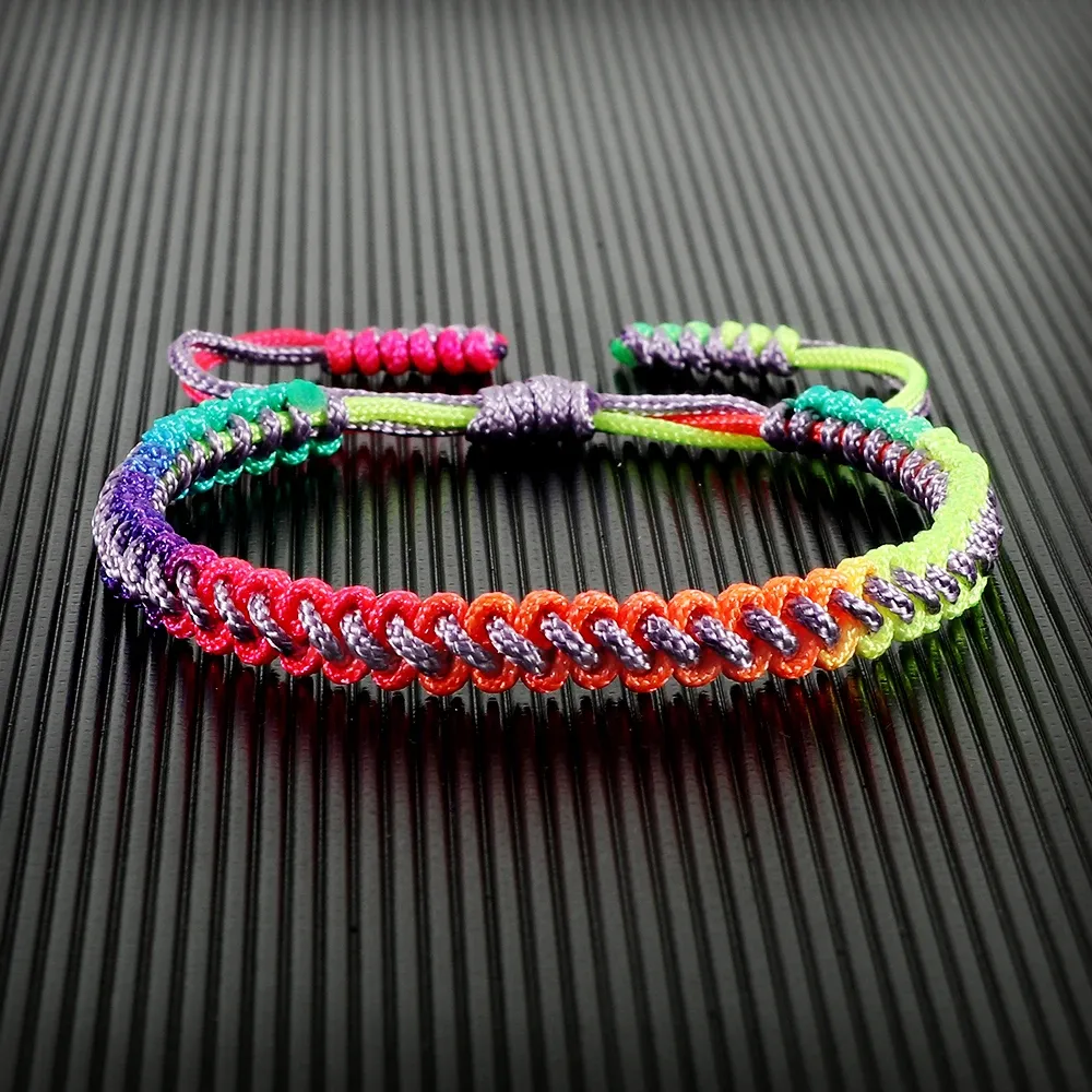 Brins 16 couleurs ROP-en-ciel Rope tressé bracelet tibétain coloré nœuds faits à la main