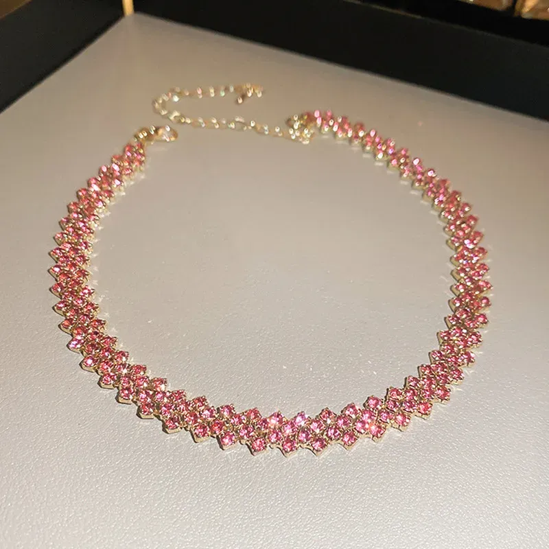 Halsketten Fyuan modische rosa lila goldene Farbe Strass Choker Halsketten für Frauen Geometrische Kristall Halsketten Party Hochzeiten Schmuck Schmuck