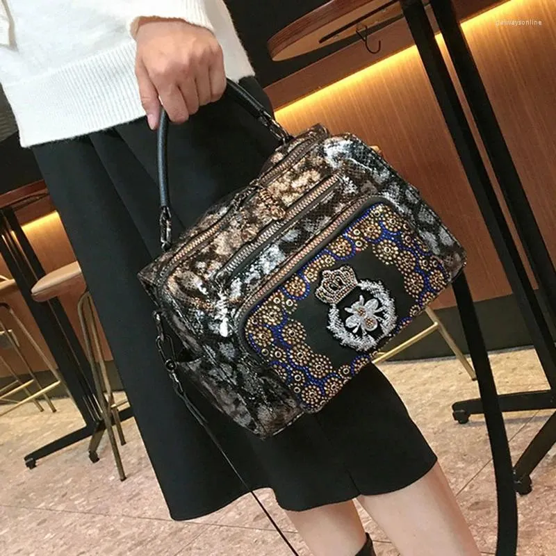 Torebka dla zwierząt torebka torebki designerskie torebki Wysokiej jakości fantazyjne falbanki Bolso Grande Mujer Diamond Tote Tote Tote Tume