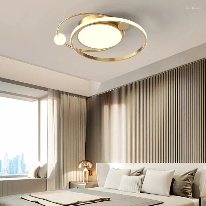 Luzes de teto Anel de ouro redondo design simples design remoto Light Light moderno lustre LED para o quarto Lâmpada de estudo da cozinha da sala de estar