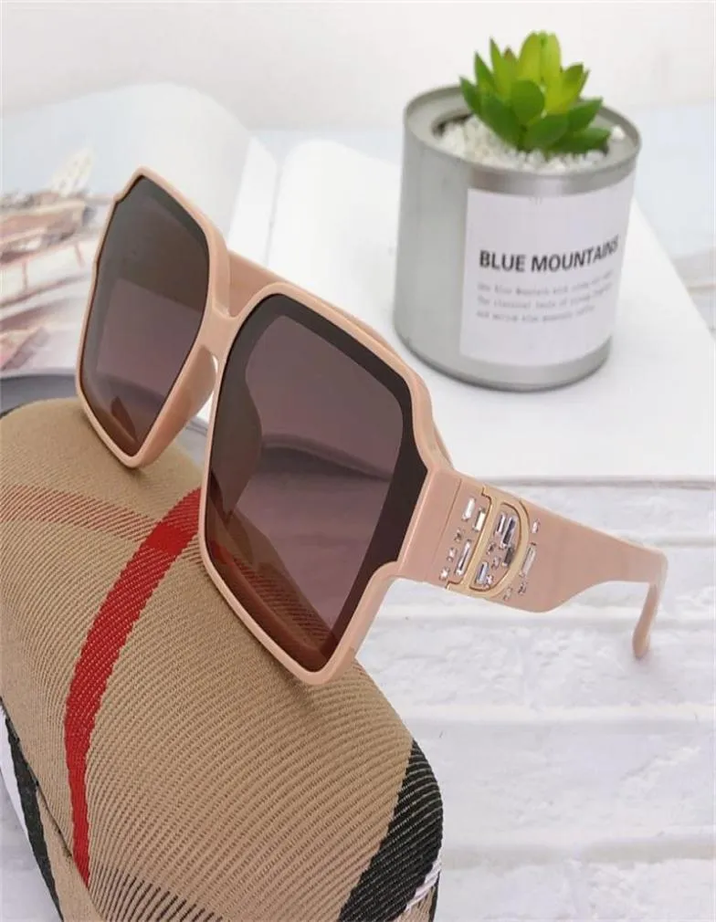 2021 Lunettes de soleil polarisées carrées surdimensionnées Faquettes Fashion Big Frame Glêmes de soleil Men Nude Rose Designer Shades UV402976788