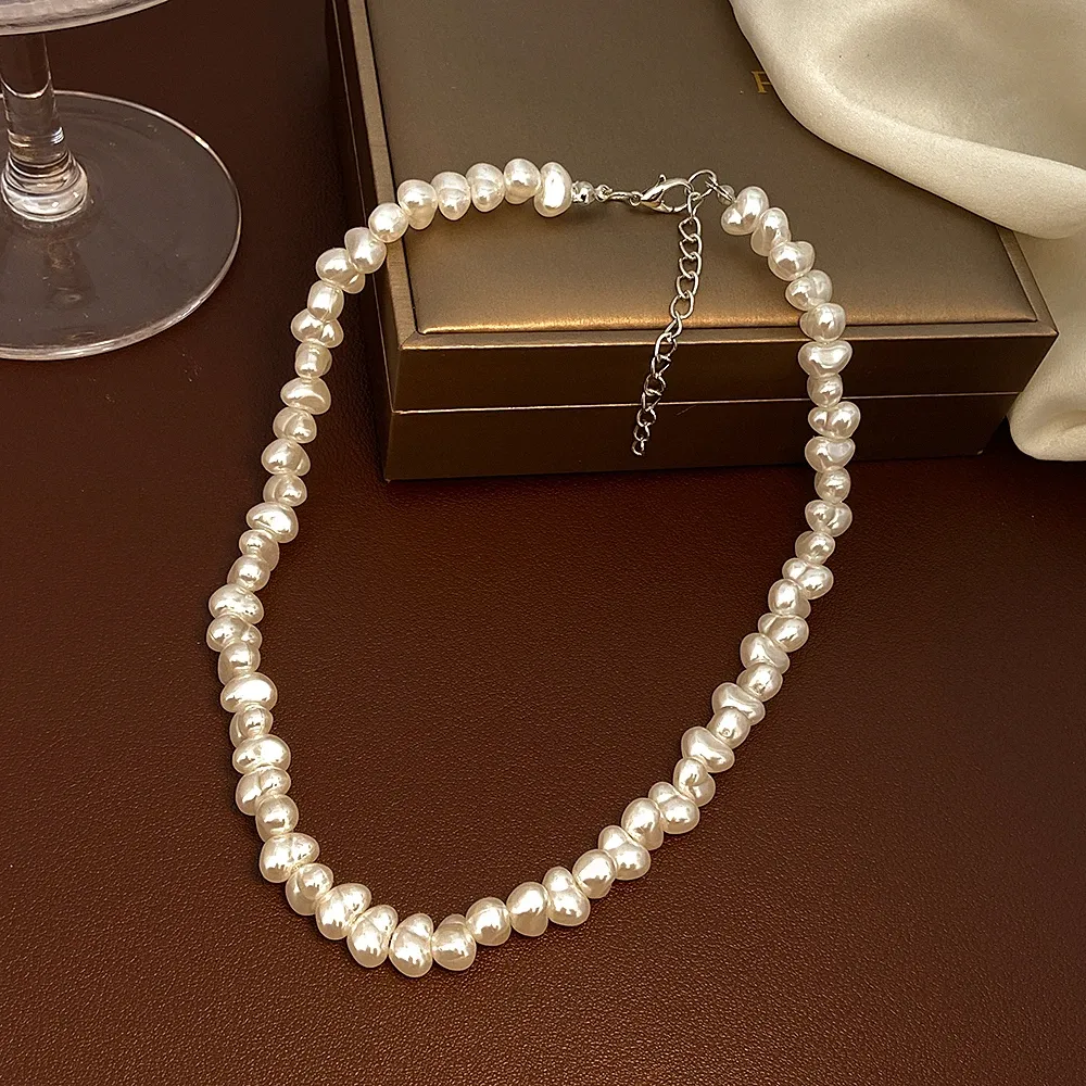Collane collana perla artificiale Donne vintage delicata girocollo fatto a mano corta piccola catena di moda a pendente collare in metallo elegante