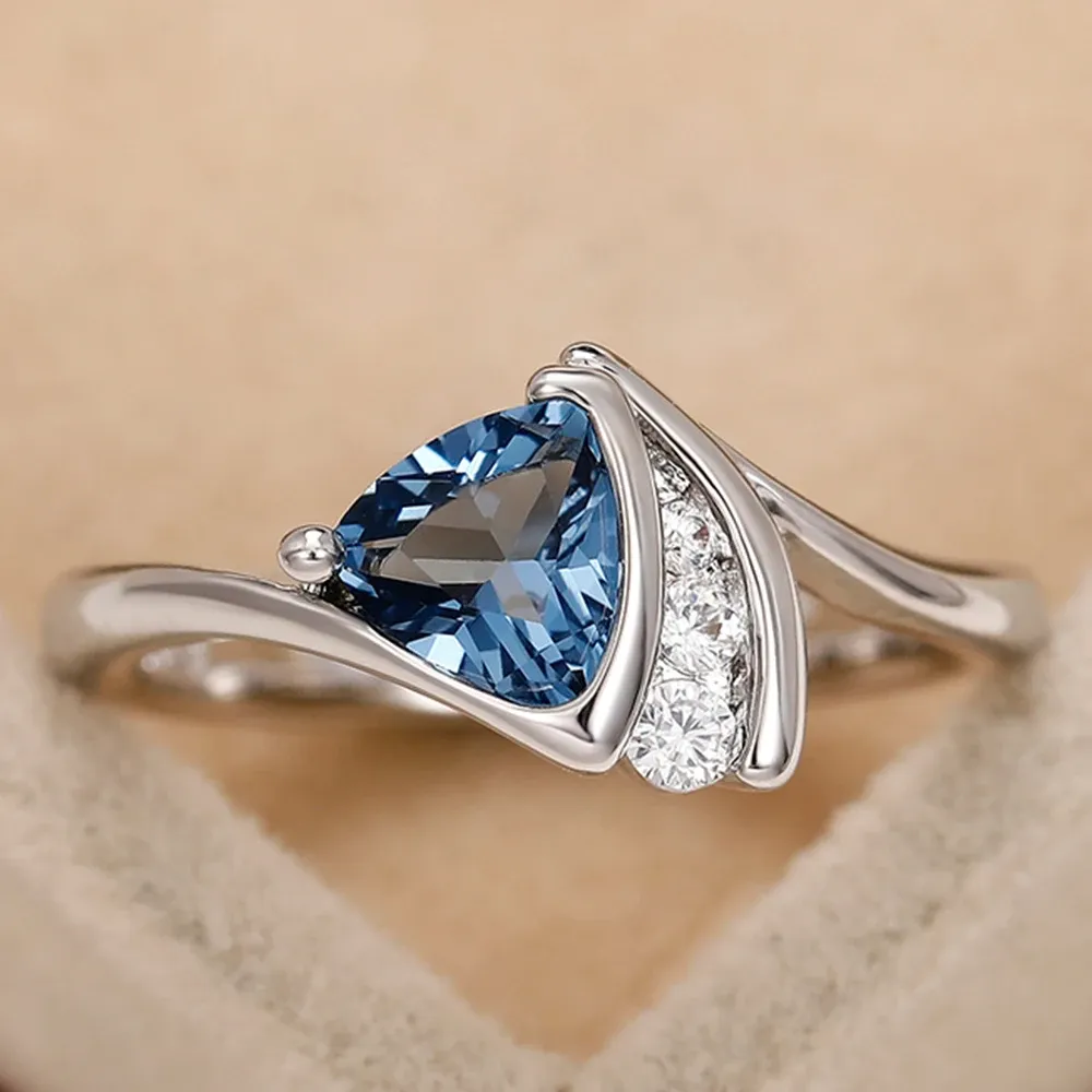 Zespoły Huitan Noble Women's Blue Cubic Zirconia Wysokiej jakości srebrne kolory pierścionki ślubne rocznica wieczorna impreza gorąca biżuteria