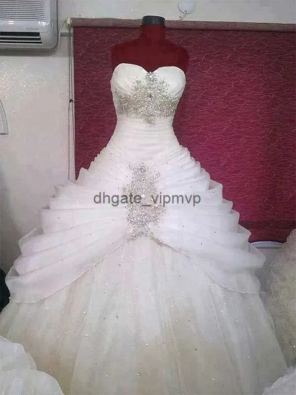 2022 Vintage Ruched sukienka ślubna Linia Sweetrea Szyjka Kryształy z koralikami Długość podłogi ślubna suknia ślubna