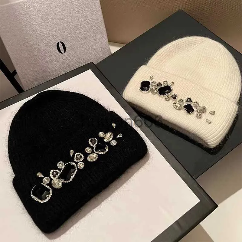 Designer Beanie Skull Caps Hat Hat Women's Winter Rabbit Cappello a maglia Cappello in mattoni versatili e Stone Girl Team Angola Rabbite Cappello Pullover Cappello caldo Assistenze Cappelli caldi Cappelli