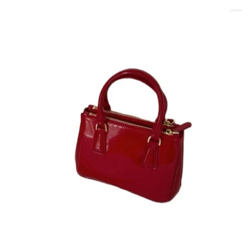 Umhängetaschen 2024 Nische Retro Leder Handtasche kleine Einkaufstasche Rotes Patent Schwarz glänzend Oberflächen Sommerpaket