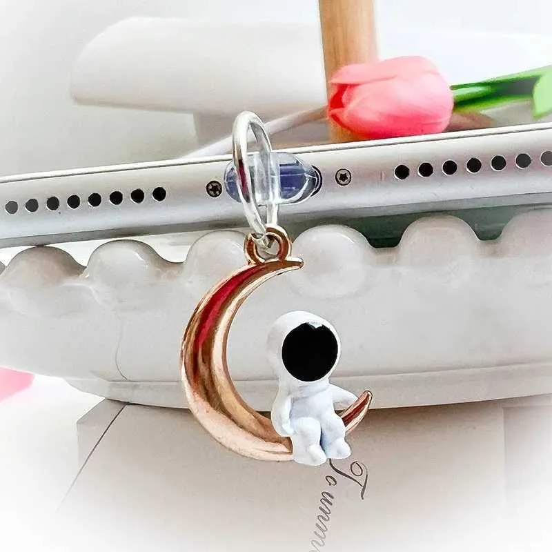 Cell Phone Anti-Dust Gadgets Mobile phone dust plug Diy three-dimensional astronaut star and moon pendant mobile phone universal earphone dust plug data cabl Y240423