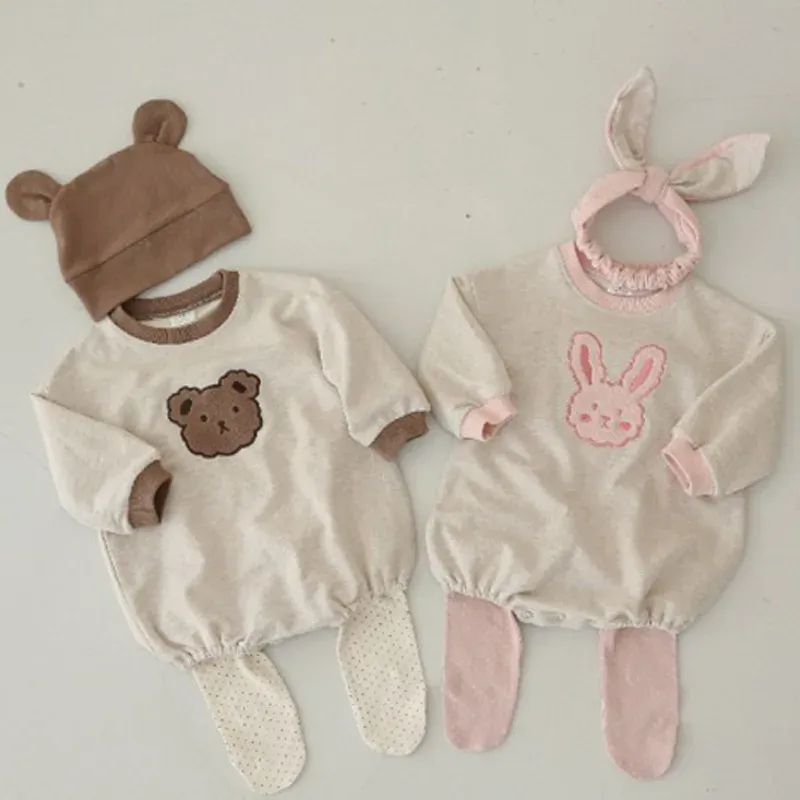 Endelar 2021 Autumn New Baby Cartoon Bodysuit Cotton Long Sleeve Bear Bunny Boys and Girls Jumpsuit Söta nyfödda småbarnskläder 024m