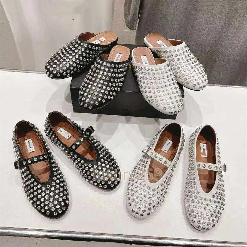 Designer Luxury Ballet Shoes Women Casual Flat Sandals Slippers Round Toe Rhinestone Boat Shoes Luxurious Leather Riveted Mary Jane Shoes