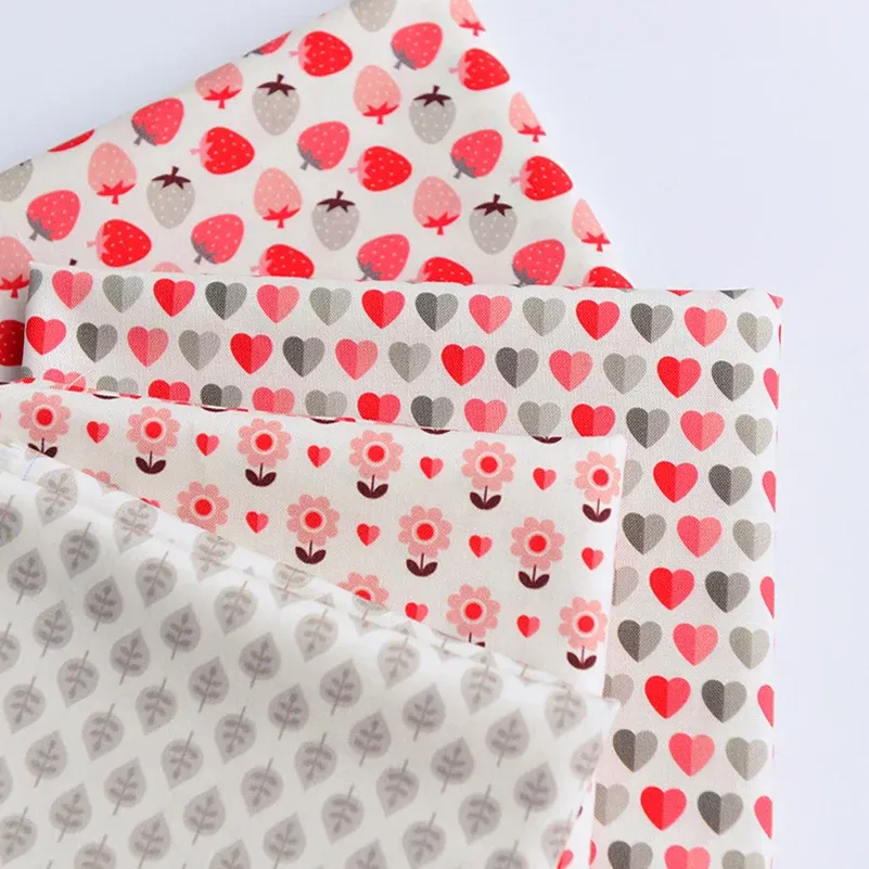 Tissu feuilles de fraise aiment l'impression numérique tissu pour les robes à coudre chemises bricolage faits à la main par un demi-mètre à coudre en tissu de coton