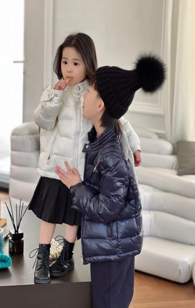 Crianças de alta qualidade abaixam os meninos do casaco espessado da jaqueta infantil para menina de inverno Casual Candy Cor quente roupas com capuz7040097