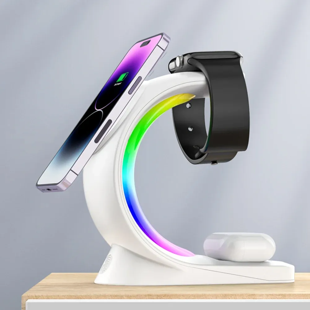 Chargers Multifonctionnel Wireless Charger Stand Stand Ectone Holder RGB Light Fast Charging Dock Station pour iPhone 14 13 12 Iwatch