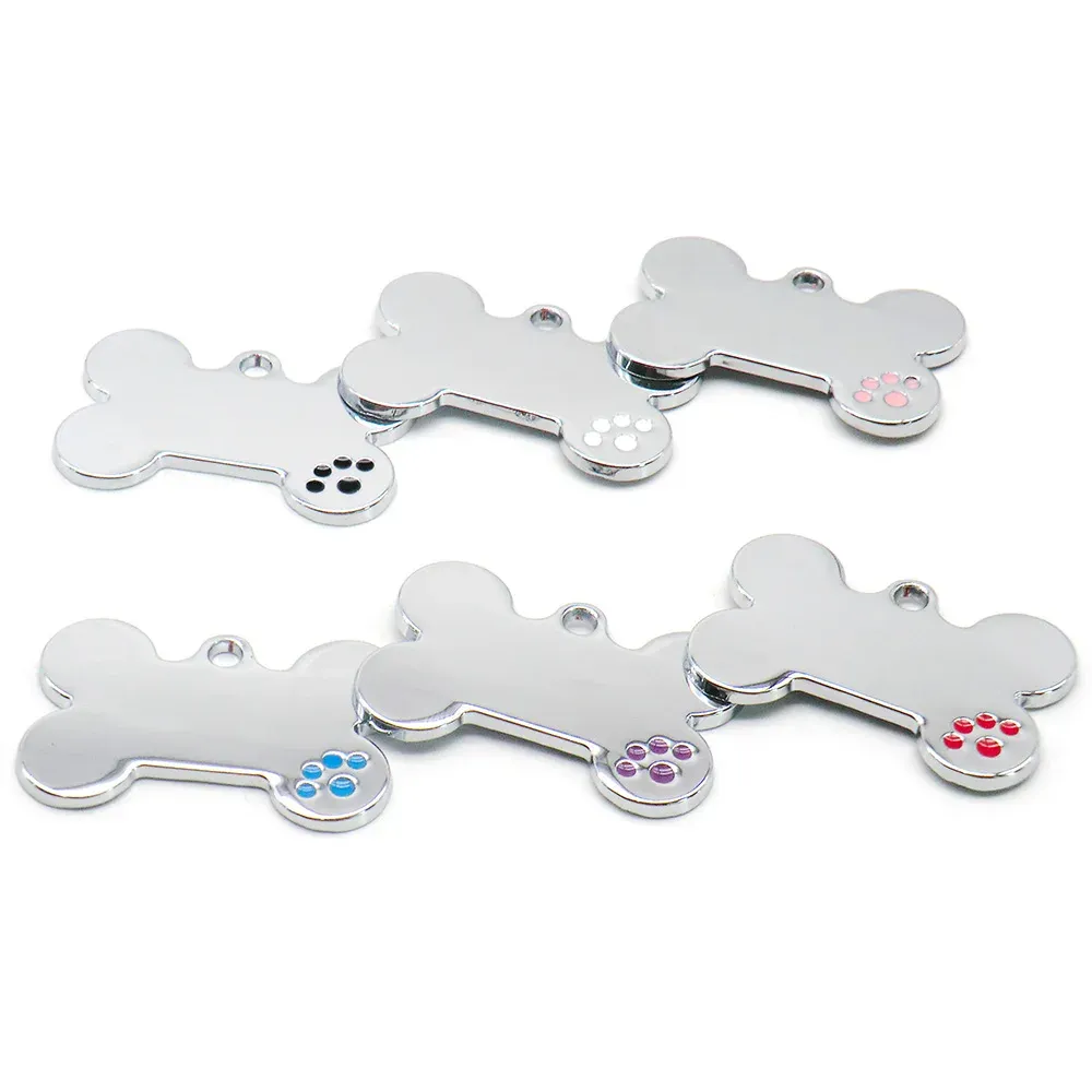 Taggar 20st Dog ID Tag Bone Paw Shams Charms Dog Ben Tag Dogs Namnplatta Silverhängen Diy gör lasergravering Fynd smycken