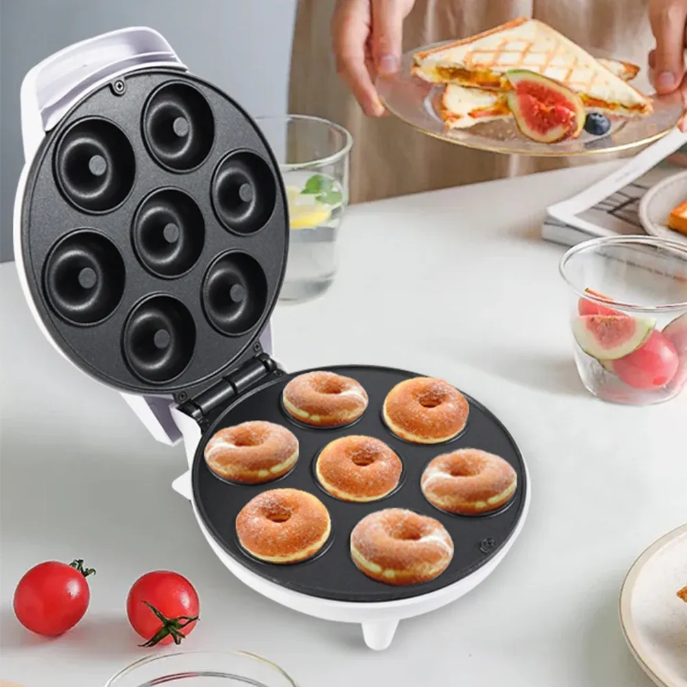 Cihazlar 110/240V Elektrik Donuts Maker 7hole 1200W Elektrik Grill Donut Maker Yapışmaz Mutfak Cihazı E/ABD Fiş Ev Kullanımı