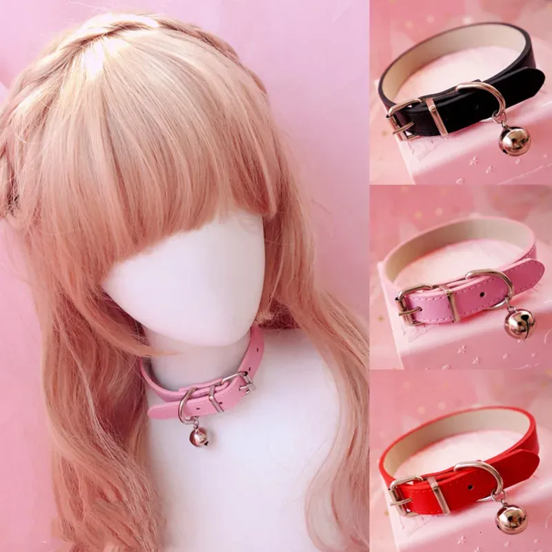 Colliers Sweet Pu Leather Small Bell Choker Collier Punk Style Femme Torques Femmes Gothic Club Cross Bijoux Collier 3 Color Club Nightclub