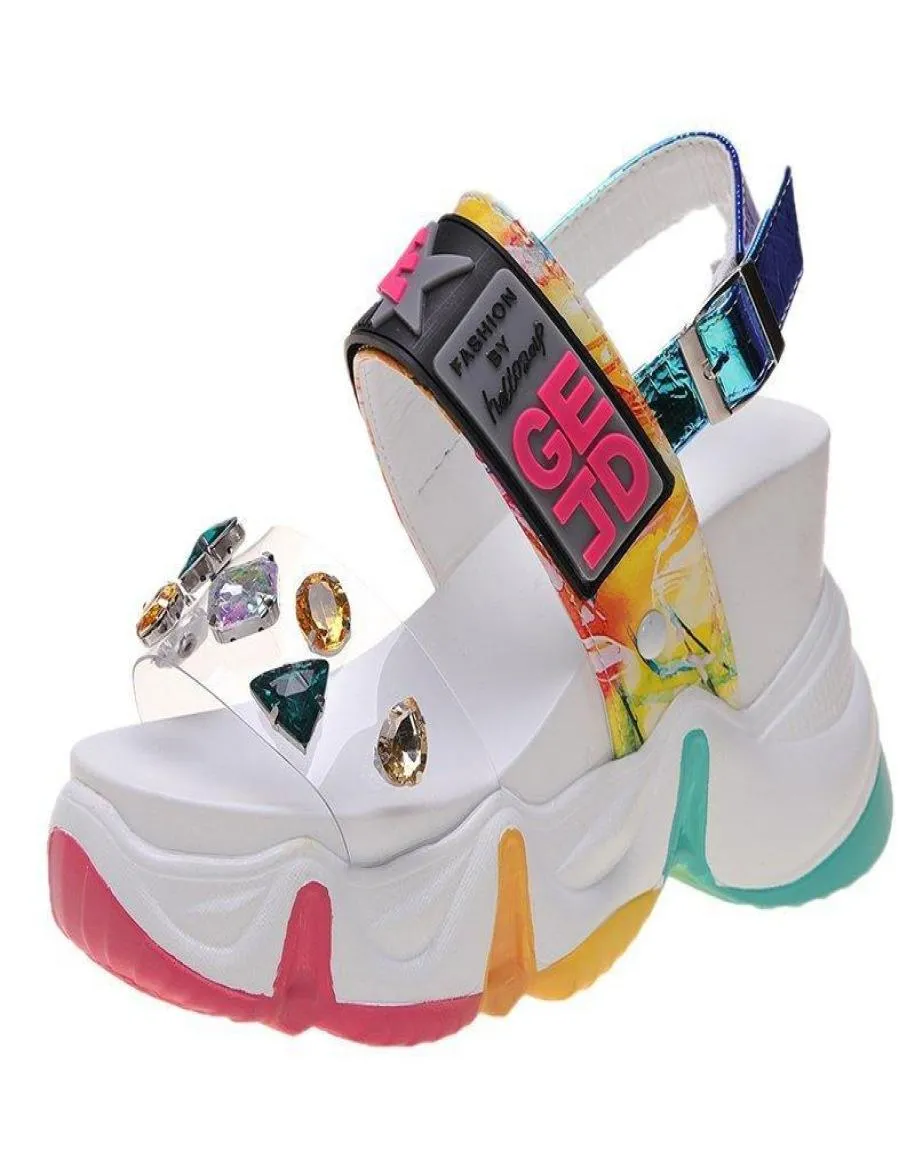 2021 Новые женщины летние клиновые сандалии прозрачные PVC Crystal Chunky Shoes Women Женщина Rainbow Lothing Sandalias9155105