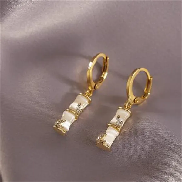 Design Opals Stone Bamboo -vormige hanger Drop oorbellen Luxe damesaccessoires voor Koreaans mode -sieraden feestgeschenk