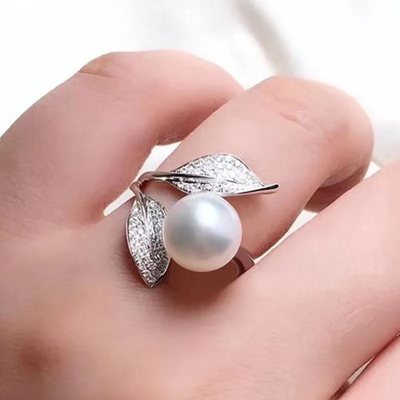 Banden Huitan Trendy Imitatie Pearl Rings vrouwen Fancy Leaf Design Temperament Elegante vrouwelijke accessoires Luxe kubieke zirkonia sieraden