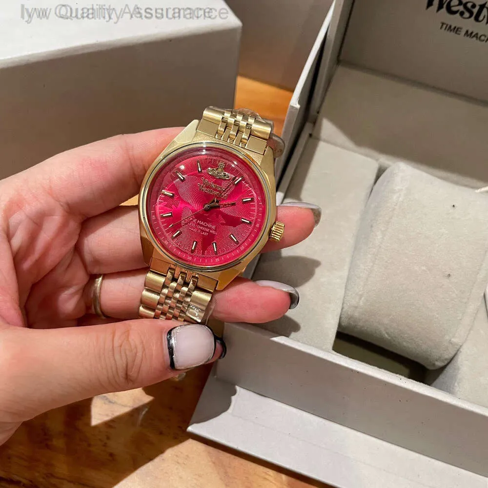 Designer pour hommes Viviennes Westwoods Luxury Watch Femme Saturne Watch High Edition Impétique Dowager Dowager Western Dragon Fruit Rose Red Saturne Watch