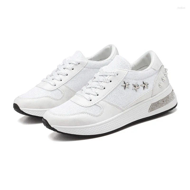 Casual Shoes Autumn Sports Style Sneakers For Women Women's Flashing Cloth Flat European And American