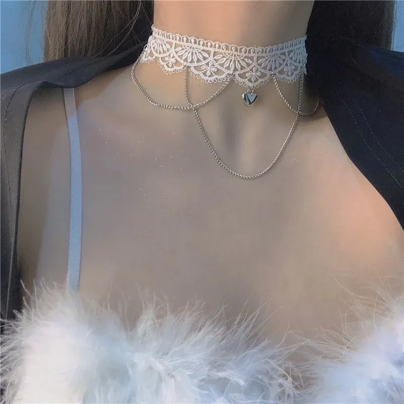 Halsband mode choker halsband för kvinnor sexig svart vit spets stretch strip hjärthänge kort klavikel halsband estetiska smycken