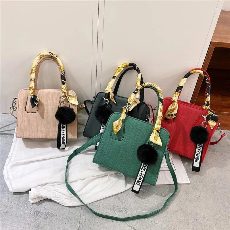 Omuz çantaları kadın çanta lüks çanta eşarp tutamak crossbody moda mektubu kolye kadın pu deri küçük lady için