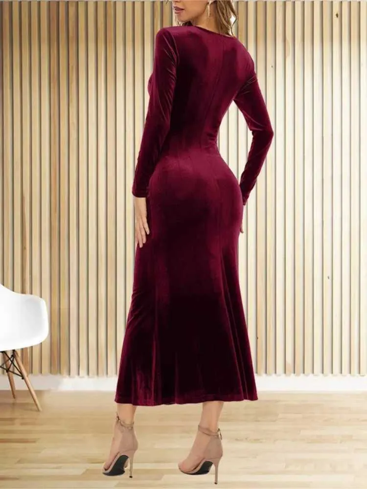chinese dress ladies Amazon.com: IHOT Womens Sexy Bodycon Cocktail Dress for Wedding Guest Long  Sleeve Faux Wrap Holiday Family Photo Dress Deep V Neck Ruched Sheath Club  Party Velvet Fall Mini Dress Black Small :
