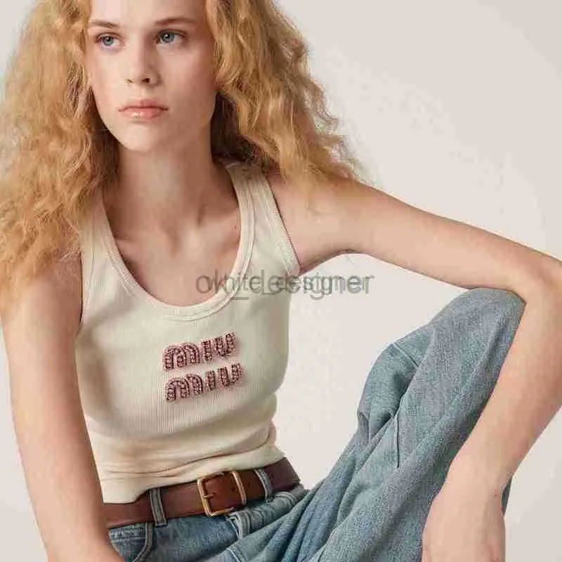 Designer di magliette da donna Primavera/estate Nuova lettere Acqua Diamond Sleeveless Top cisterna per outwear da donna L823773B