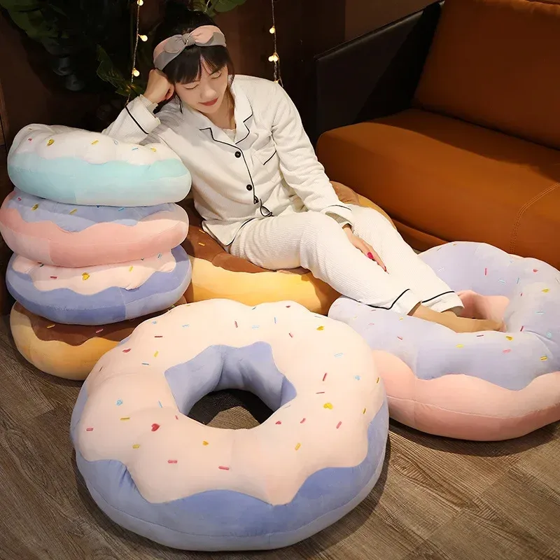 Kissen 45/70 cm Donut geformtes Sitzkissen gefülltes Spielzeugauto Matten Plüsch Kissenstuhl Sofa Kissen Kawaii Zimmerdekor für Kinder Erwachsene