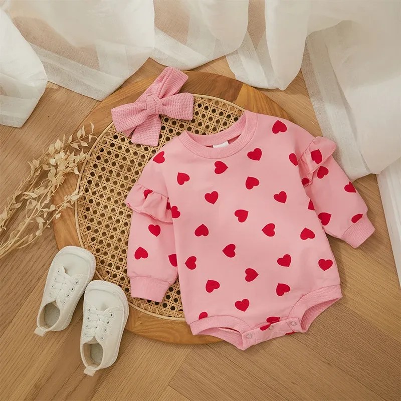 One-Pieces Valentin pour bébé vêtements de bébé enfants filles bodys tenues mignons coeur imprimé volant à manches longues avec des vêtements pour nourrissons en bande