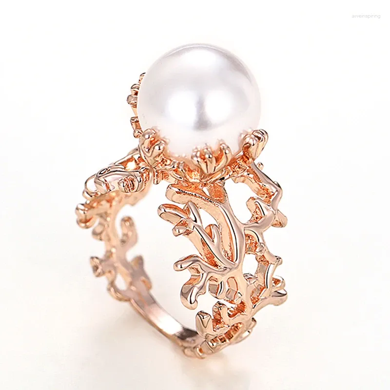 Cluster Rings Huitan Rose Gold Color Imitation Pearl For Women Hollow Out Mönster Creative Wedding Accessories Fancy Present Trendy Jewelry