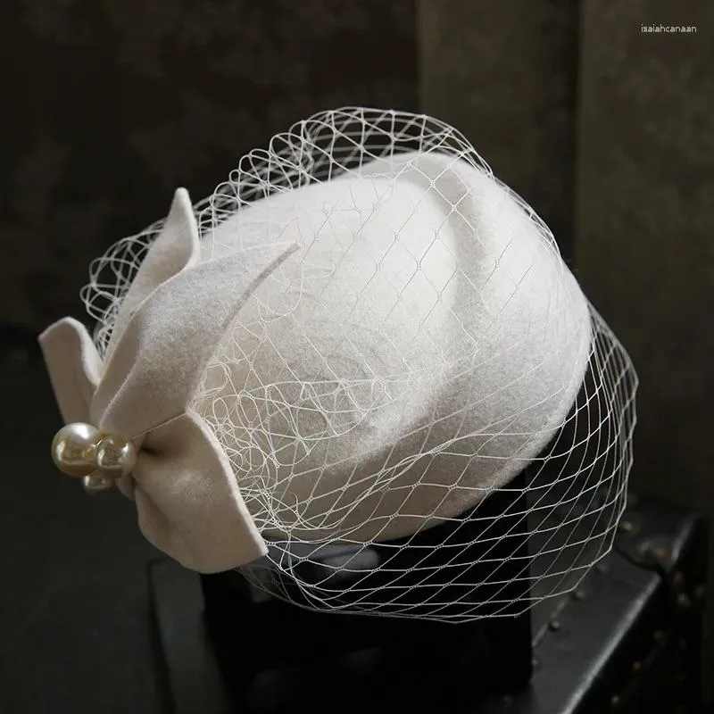 Berets Franse vintage mesh baret wollen kleine tophoed trouwjurkfeest witte bruids hoofdtooi