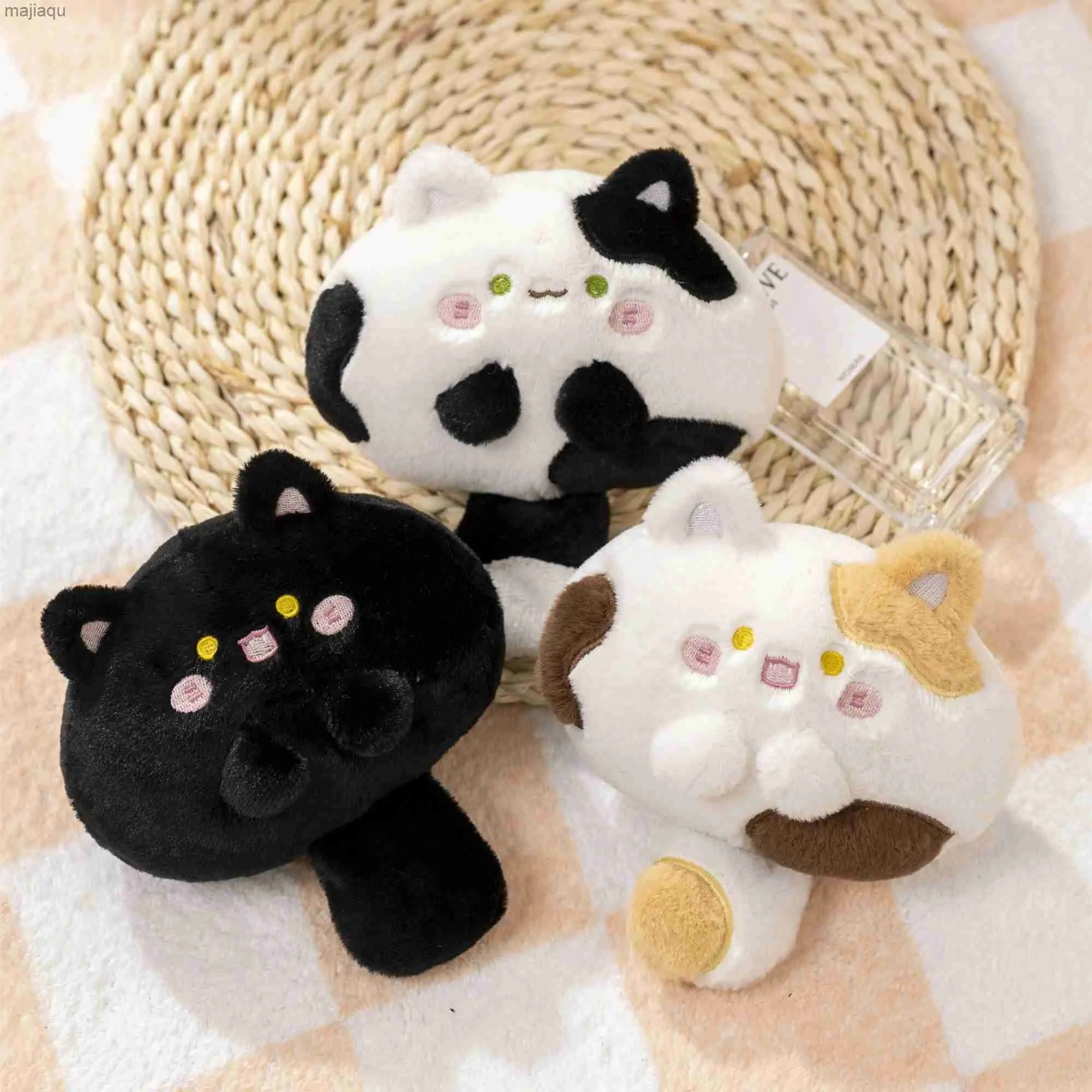 Plux Dolls kawaii petit chat noir dessin de poupée en peluche en peluche 3 couleurs Kitty Plushie Girls Sac Keychain Pendant Toysl2404