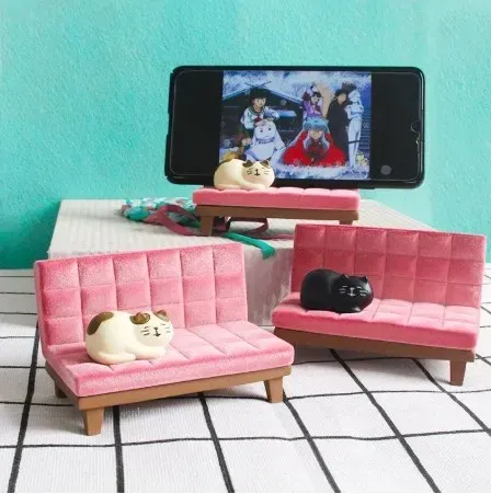 Brinquedos japoneses em miniatura em pó de gato sofá japão zakka decole a mesa preguiçosa suporte de celular backet ornamentos de brinquedos de brinquedos de brinquedos de caneta