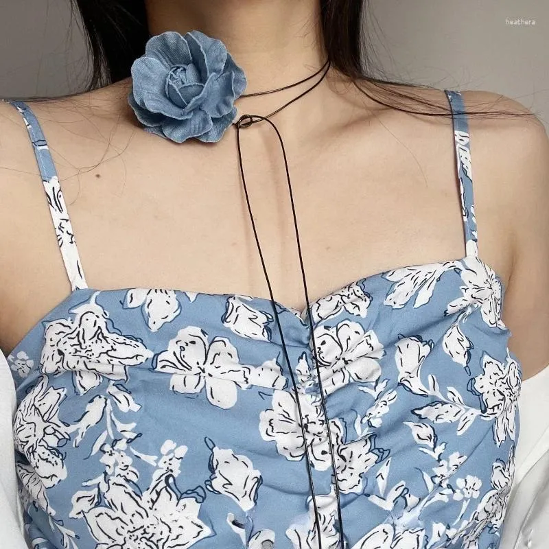 Choker 2024 Collier de fleur de camélia en denim bleu d'été pour femmes collariques à corde réglables de fille sucrée