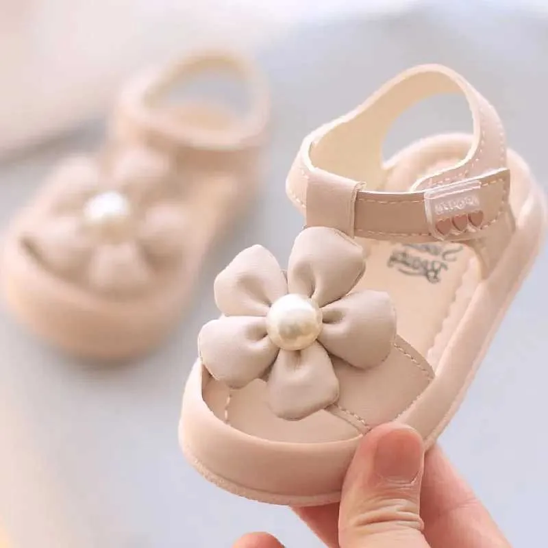 Sandals Girls Sandals Girls New Summer Princess Baotou Non Slip Childrens Shoes Baby Shoes Soft Sole Prewalker Kids Sandals Utune 240423